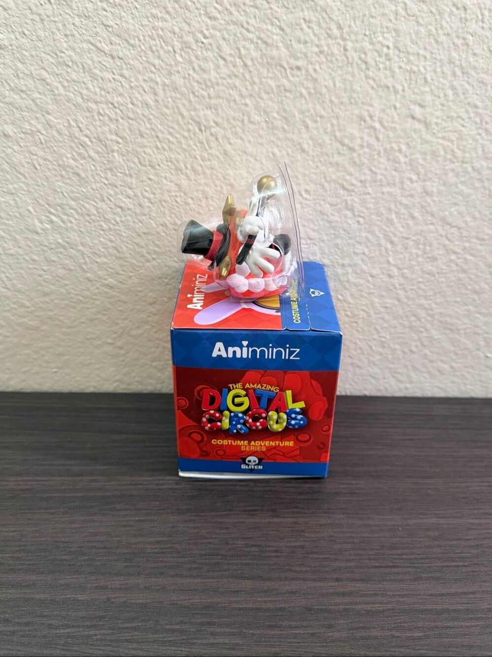 The Amazing Digital Circus Costume Adventure Blind Box Figure - Caine - Picture 3 of 5